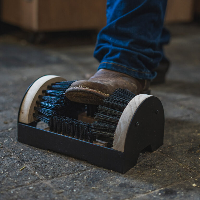 Blue Boot Machine Top-Quality Equestrian Footwear - Step Up Your Style
